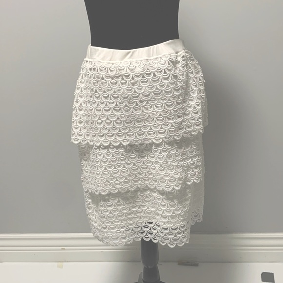 NWT crochet lace Jeanne Beker skirt -XL - Picture 2 of 7